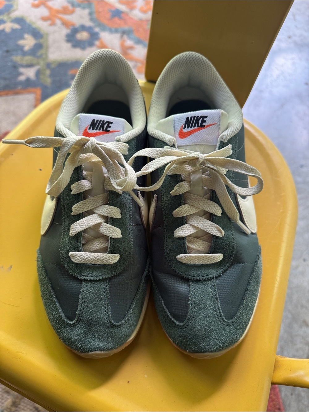 Nike Pacific
Women's Shoes
Size: W 7.5 / M 6
Like New